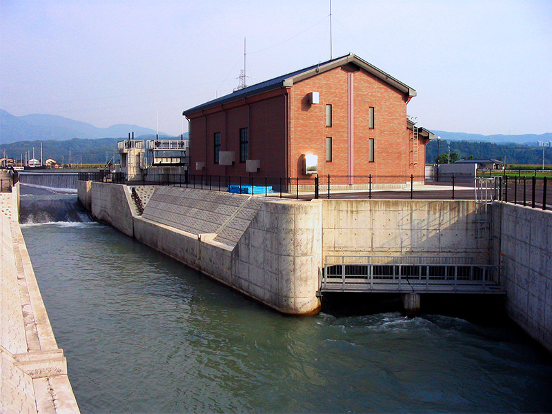 小水力（七ヶ用水中島発電所）